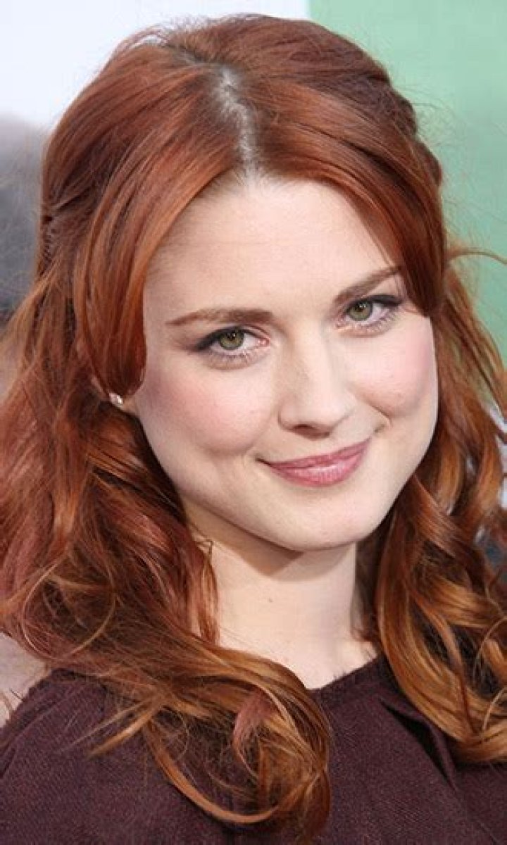 Alexandra Breckenridge – Hollywood Life