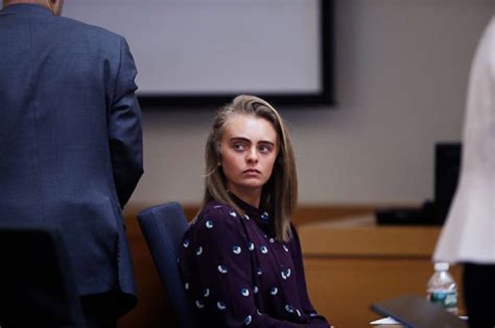 Who Is Michelle Carter? What To Know About The Texting Suicide Case – Hollywood Life